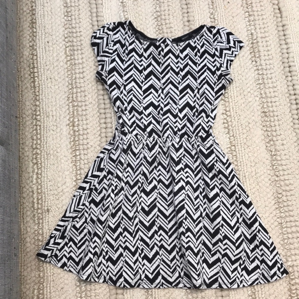 Black and white print skater dress back cutout f21
